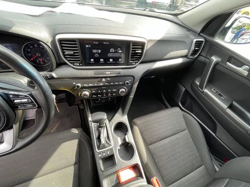 Used 2020 Kia Sportage LX w/ LX Popular Package AWD/4WD image 16