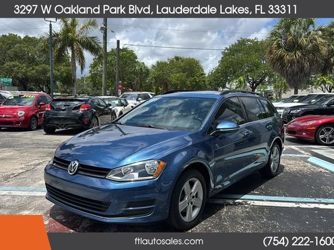 Used 2015 Volkswagen Golf TDI S FWD image 6