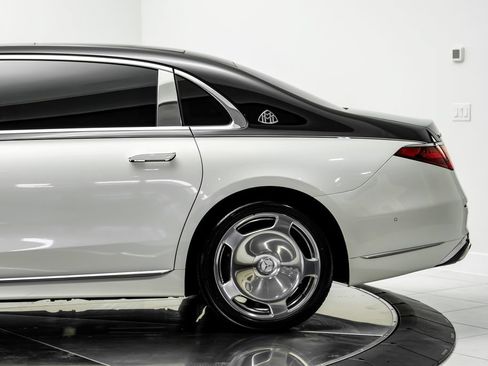 Used 2023 Mercedes-Benz Maybach S 680 4MATIC image 15