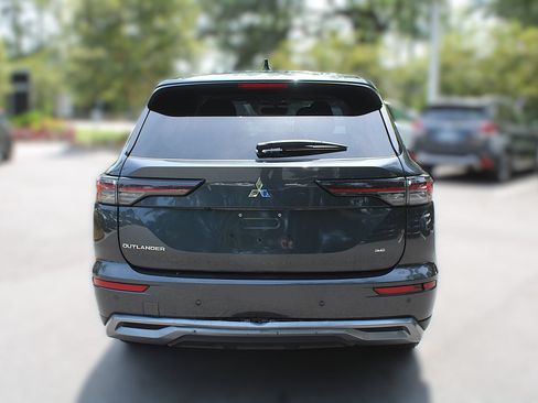 Used 2025 Mitsubishi Outlander SE AWD/4WD image 8