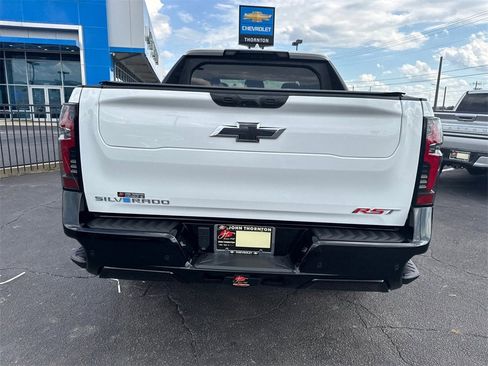 New 2024 Chevrolet Silverado EV RST image 7