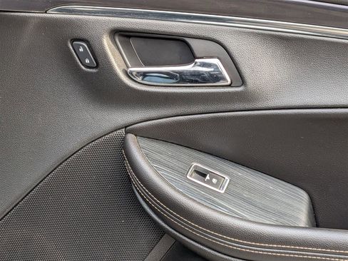 Used 2016 Chevrolet Impala LT w/ Leather Package image 28