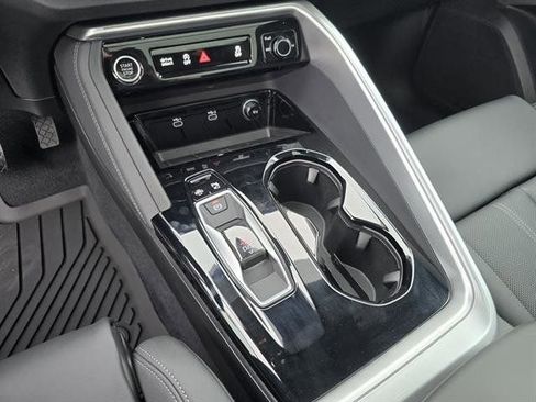 Used 2025 Audi Q5 Premium Plus image 21