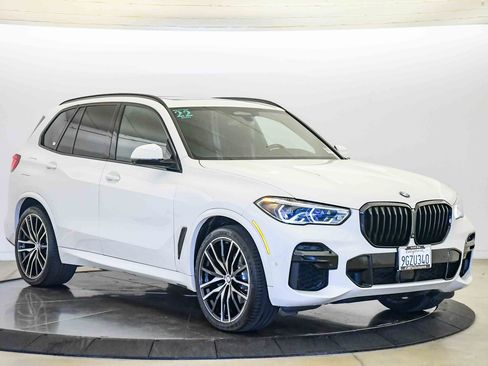 Used 2022 BMW X5 xDrive40i w/ M Sport Package AWD/4WD image 6