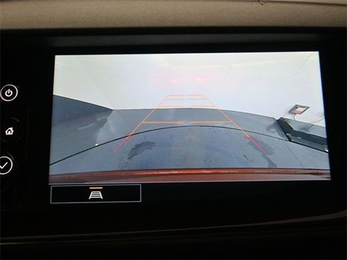 Used 2021 Buick Envision Essence image 19