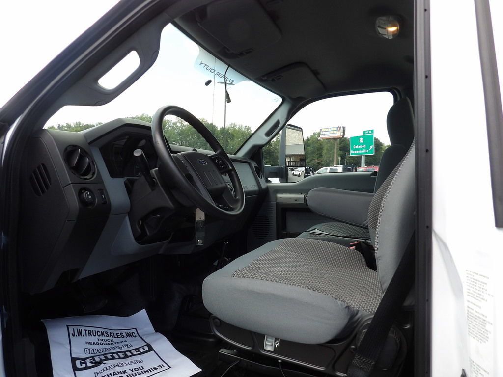 Used 2017 Ford F650 2WD Regular Cab Super Duty image 14