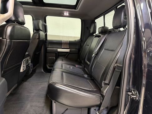 Used 2017 Ford F250 Lariat w/ Lariat Ultimate Package AWD/4WD image 27