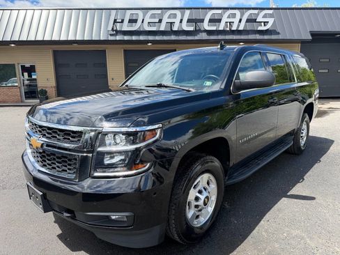 Used 2019 Chevrolet Suburban 3500 LT AWD/4WD image 1