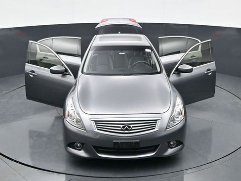 Used 2015 INFINITI Q40 w/ Navigation Package image 42