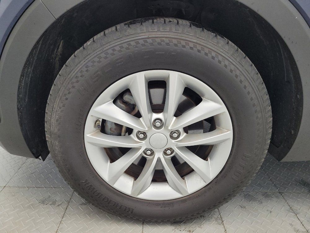 Used 2017 Kia Sorento FWD image 31