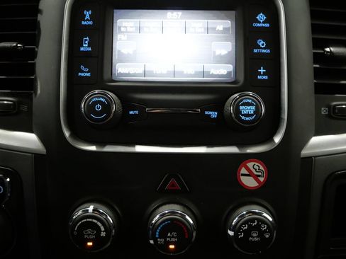 Used 2024 RAM 1500 Warlock RWD image 19