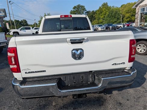 Used 2022 RAM 2500 Laramie AWD/4WD image 5