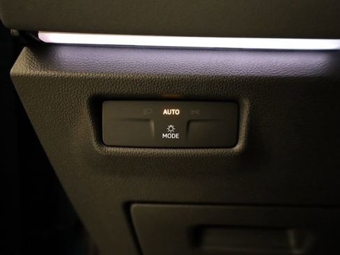 New 2026 Volkswagen Tiguan SE AWD/4WD image 27
