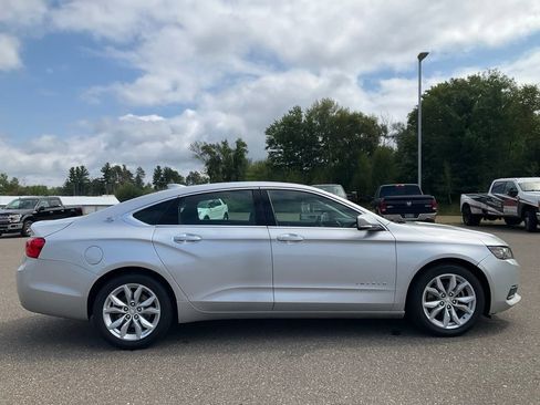 Used 2016 Chevrolet Impala LT w/ Convenience Package FWD image 22