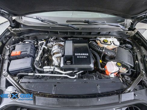 Used 2023 Chevrolet Suburban RST w/ Luxury Package AWD/4WD image 51