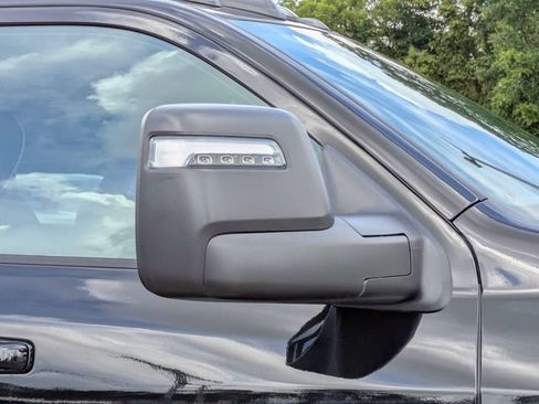 New 2026 RAM 3500 Laramie AWD/4WD image 12