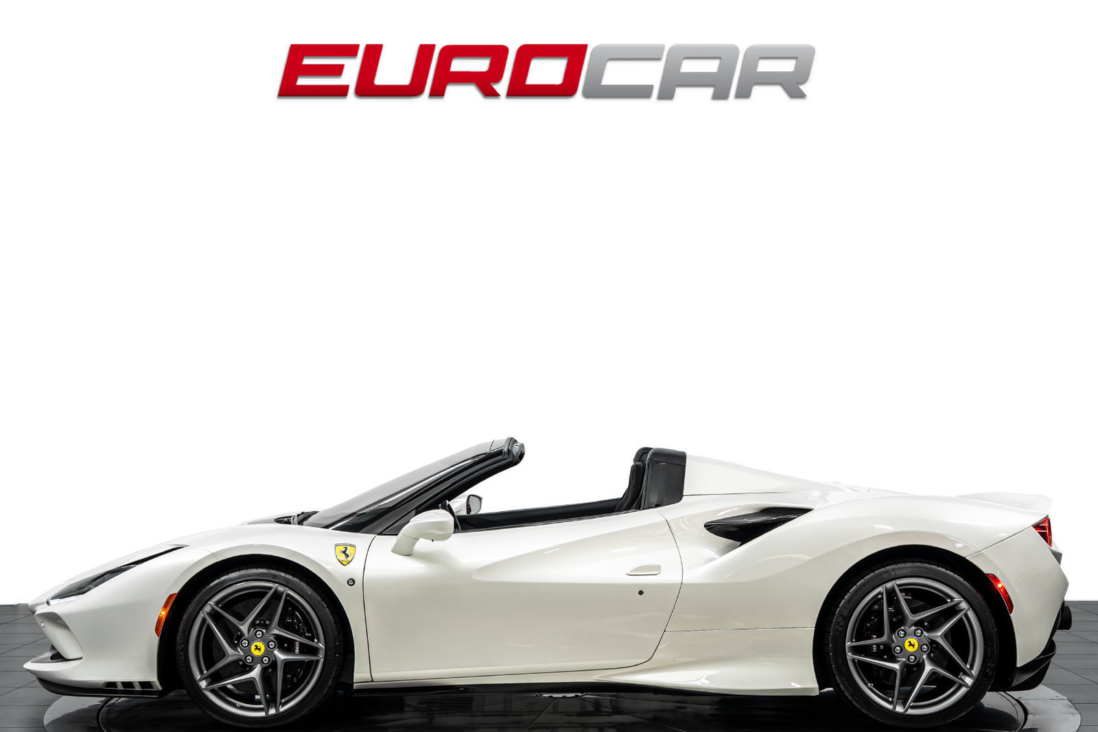Used 2023 Ferrari F8 Tributo RWD image 2