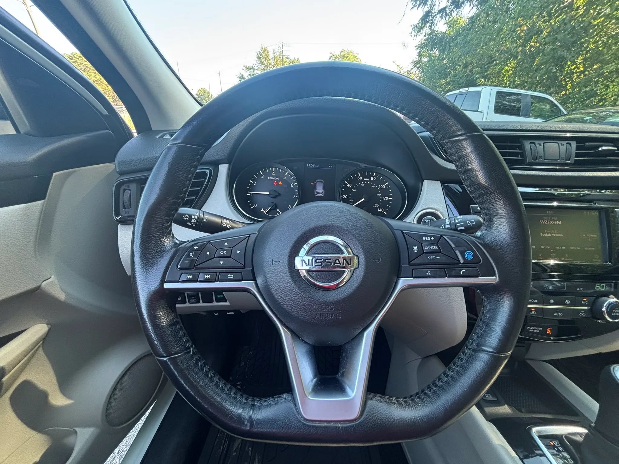 Used 2019 Nissan Rogue Sport SV w/ Technology Package AWD/4WD image 13