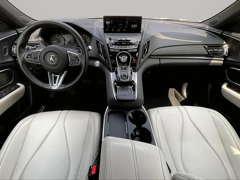 Used 2025 Acura RDX SH-AWD image 9