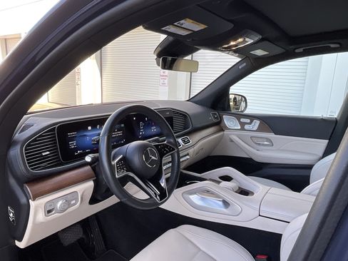 Used 2024 Mercedes-Benz GLE 450 4MATIC image 9