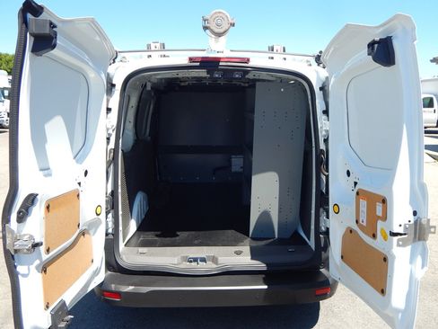 Used 2020 Ford Transit Connect XL FWD image 3