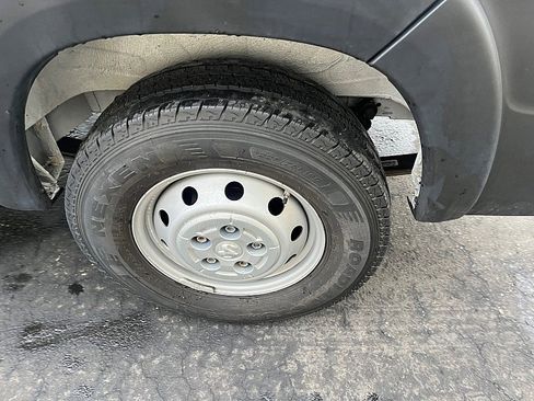 Used 2023 RAM ProMaster 2500 image 12