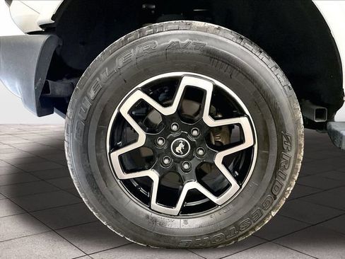 Used 2021 Ford Bronco Outer Banks AWD/4WD image 8