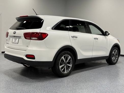 Used 2020 Kia Sorento FWD V6 image 12