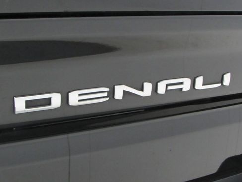 Used 2023 GMC Sierra 1500 Denali w/ Denali Reserve Package AWD/4WD image 35
