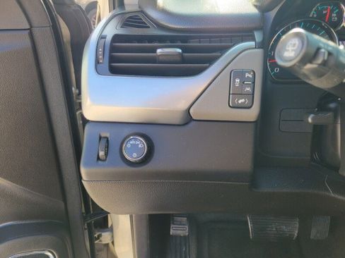 Used 2016 Chevrolet Tahoe LT image 19