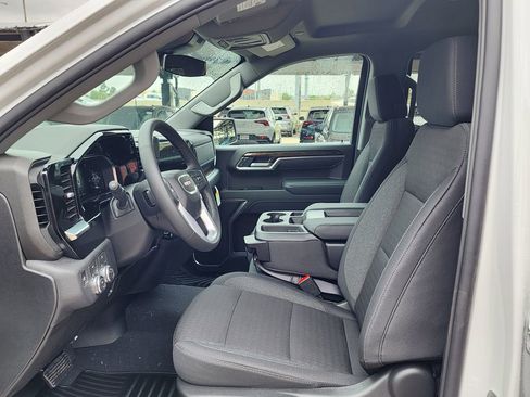 New 2026 GMC Sierra 1500 Elevation image 16