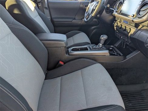 Used 2023 Toyota Tacoma TRD Sport image 11