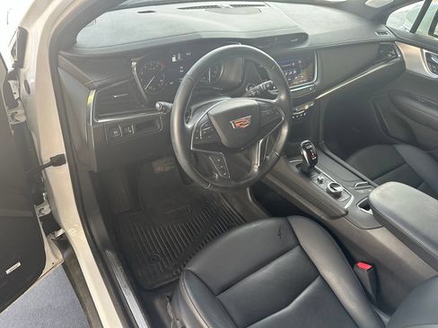 Certified 2023 Cadillac XT5 Premium Luxury AWD/4WD image 10