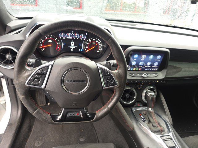Used 2022 Chevrolet Camaro ZL1 RWD image 15
