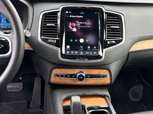 Certified 2024 Volvo XC90 B5 Plus w/ Protection Package Premier image 20