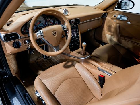 Used 2009 Porsche 911 Carrera 4S image 10