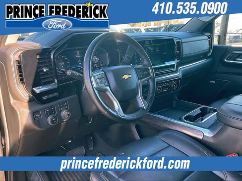 Used 2024 Chevrolet Silverado 2500 LTZ w/ LTZ Premium Package image 13