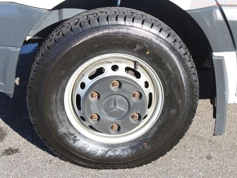 Used 2012 Mercedes-Benz Sprinter 3500 image 4