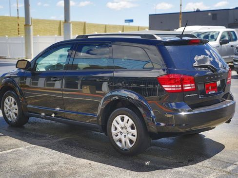 Used 2017 Dodge Journey SE w/ Flexible Seating Group FWD image 16