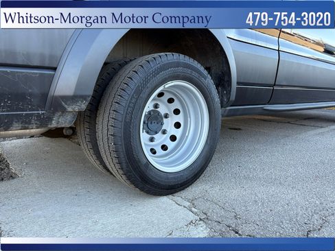 Used 2025 Ford Transit 350 XLT image 9