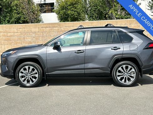 Used 2023 Toyota RAV4 XLE Premium FWD image 7