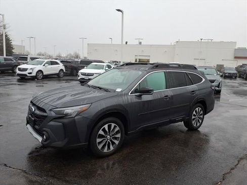 Used 2024 Subaru Outback Limited image 11