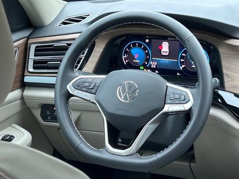 New 2026 Volkswagen Atlas SE FWD image 14