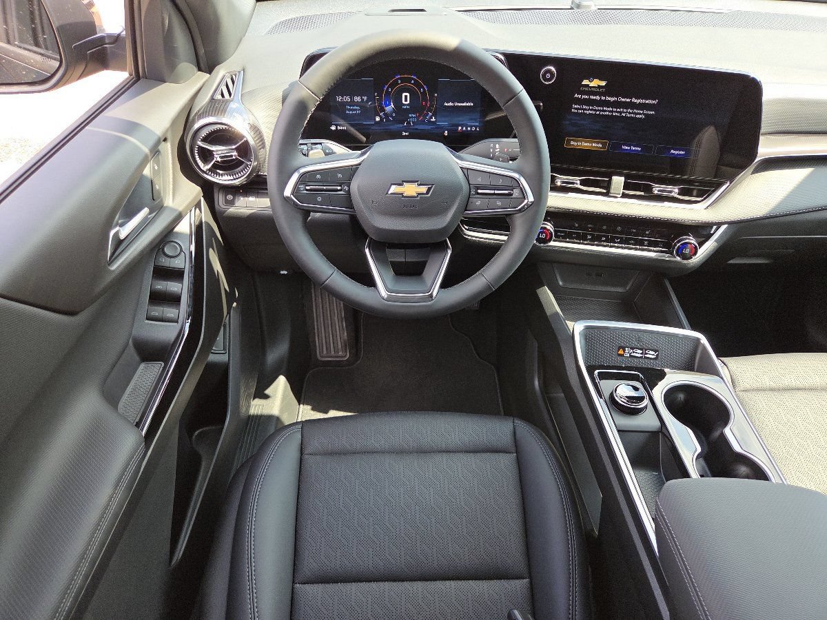 New 2027 Chevrolet Equinox LT w/ Convenience Package II FWD image 29