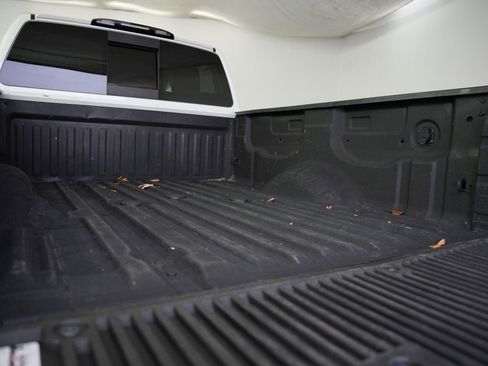 Used 2019 Nissan Titan PRO-4X image 35