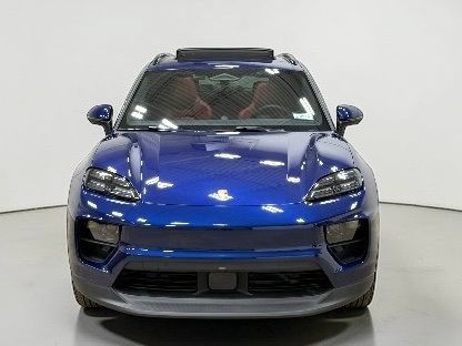 Used 2025 Porsche Macan 4S Electric w/ Premium Package AWD/4WD image 9