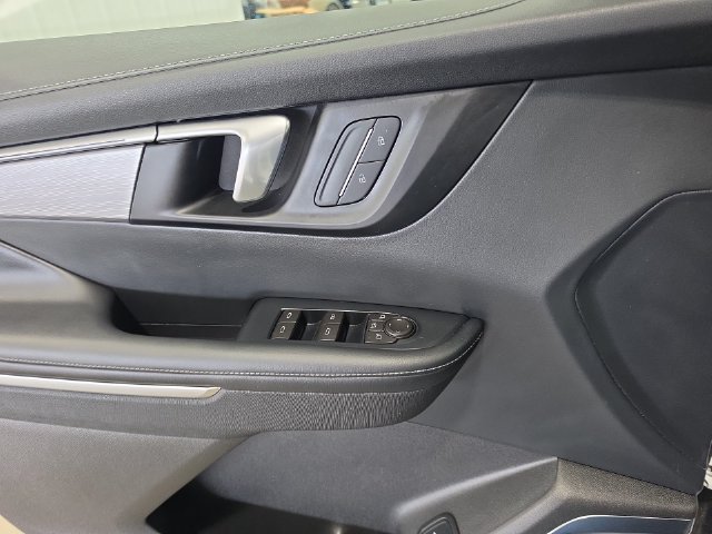 Used 2026 Buick Enclave Preferred AWD/4WD image 21