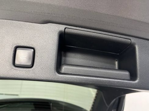 Used 2021 Ford Escape SE w/ SE Sport Appearance Package AWD/4WD image 13