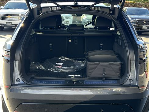 New 2026 Land Rover Range Rover Velar Dynamic SE image 13