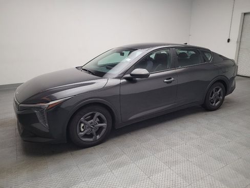 Used 2025 Kia K4 FWD image 2